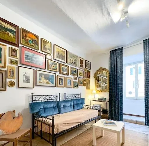 Vatican Art Apartment Rom